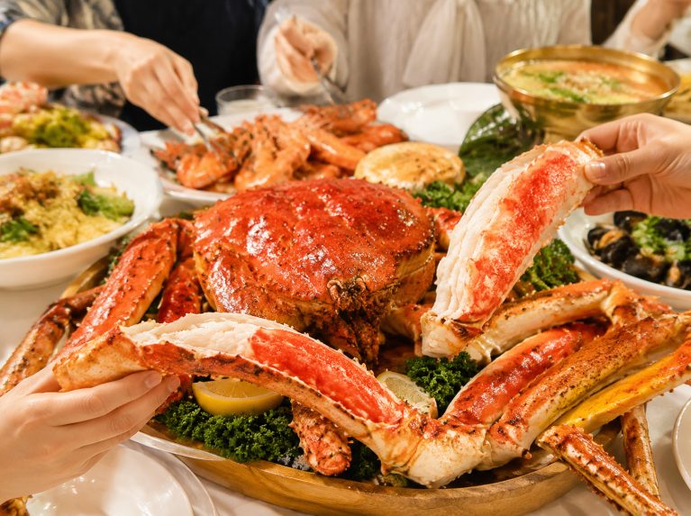 乌拉特中旗深海大板蟹特色团购套餐